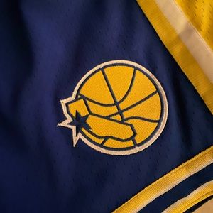Mitchell & Ness Golden Stare Warriors Shorts